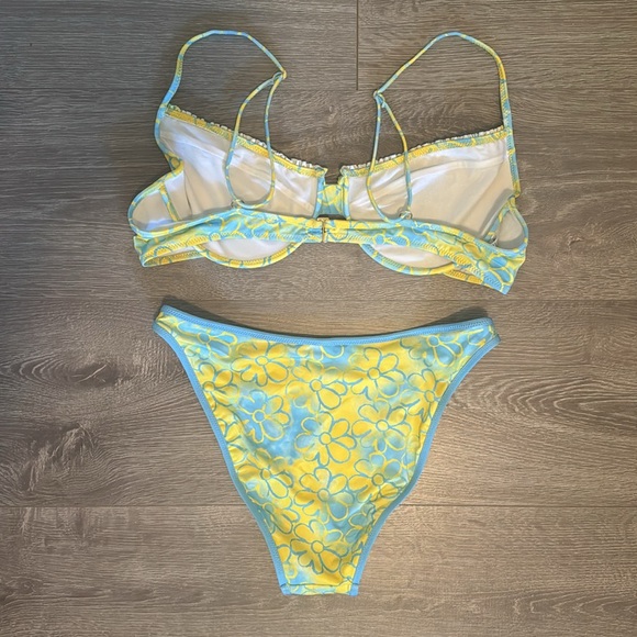 ‘LOVE IN THE AFTERNOON’ SET - Picture 5 of 10